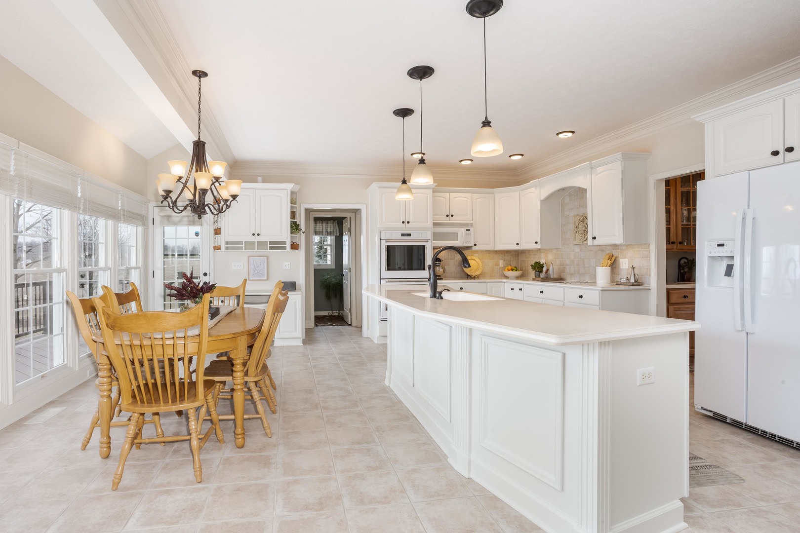 29 Cloverhill Circle, Bloomington, IL 61705