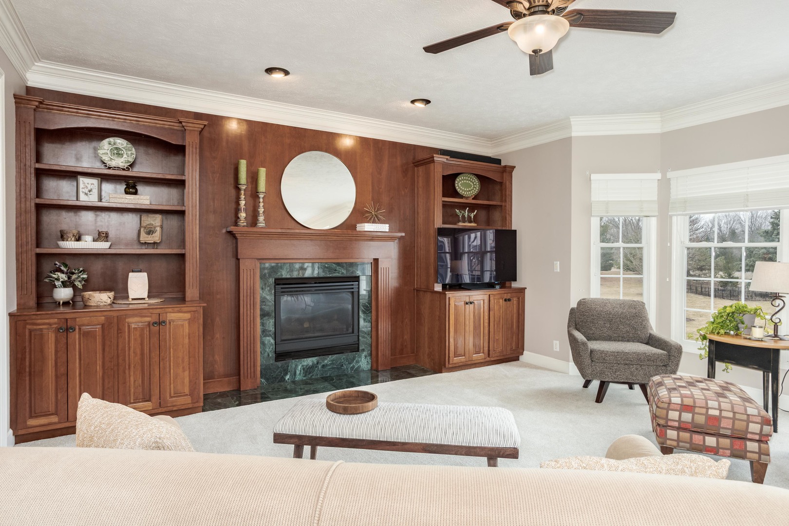 29 Cloverhill Circle, Bloomington, IL 61705