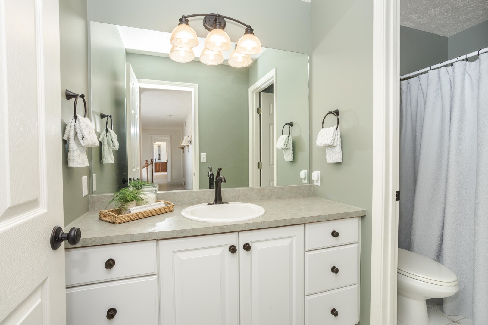 29 Cloverhill Circle, Bloomington, IL 61705