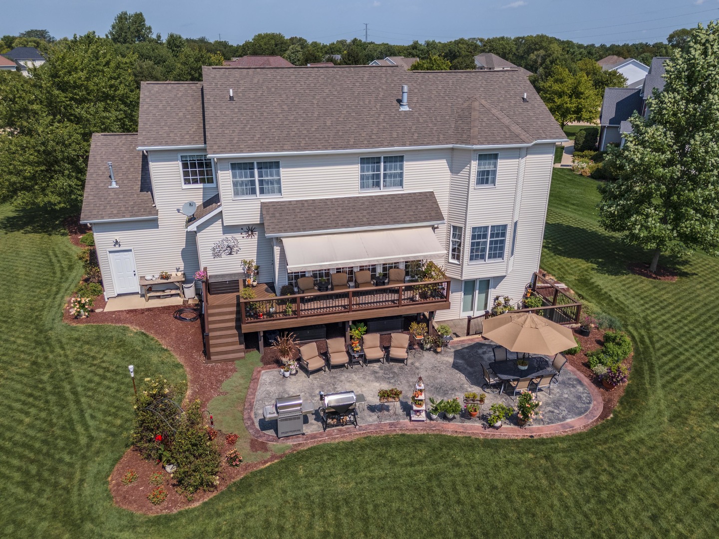 29 Cloverhill Circle, Bloomington, IL 61705