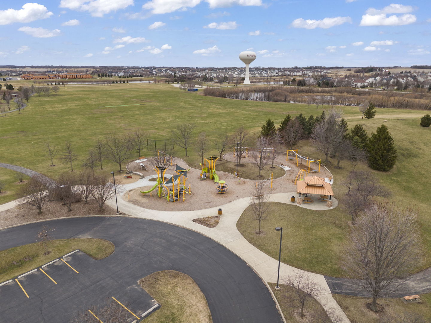 12601 S Poplar Crossing, Plainfield, IL 60585