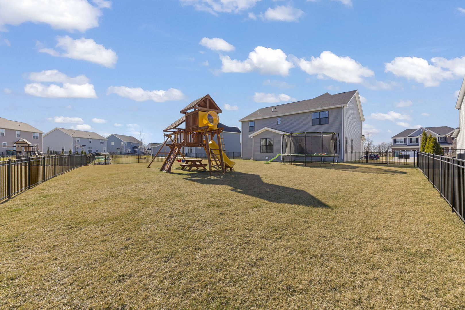 12601 S Poplar Crossing, Plainfield, IL 60585