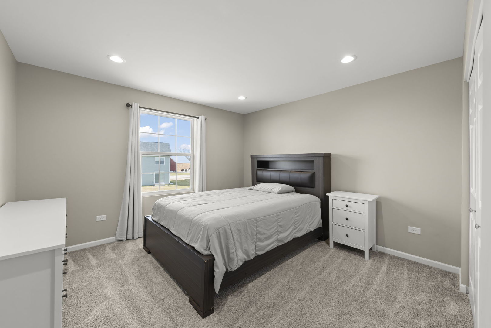 12601 S Poplar Crossing, Plainfield, IL 60585