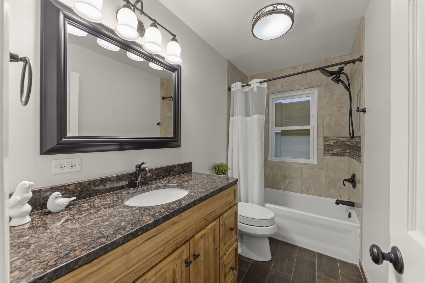 490 Carleton Avenue, Glen Ellyn, IL 60137