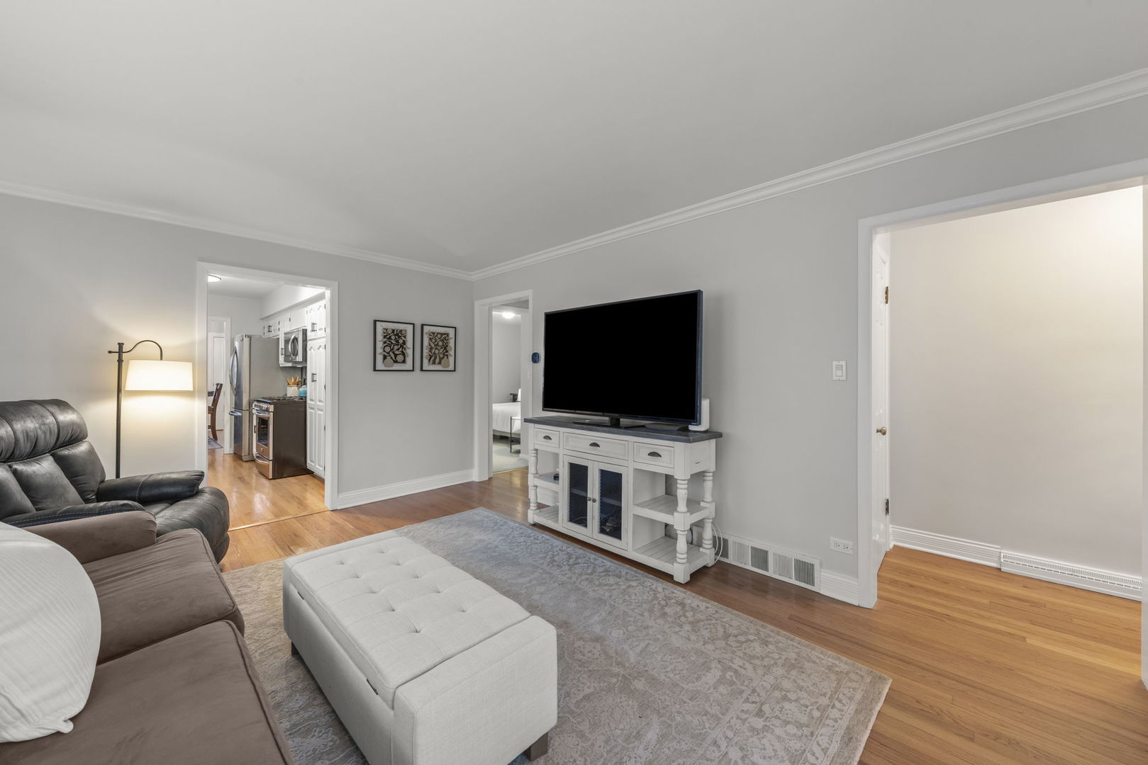 490 Carleton Avenue, Glen Ellyn, IL 60137