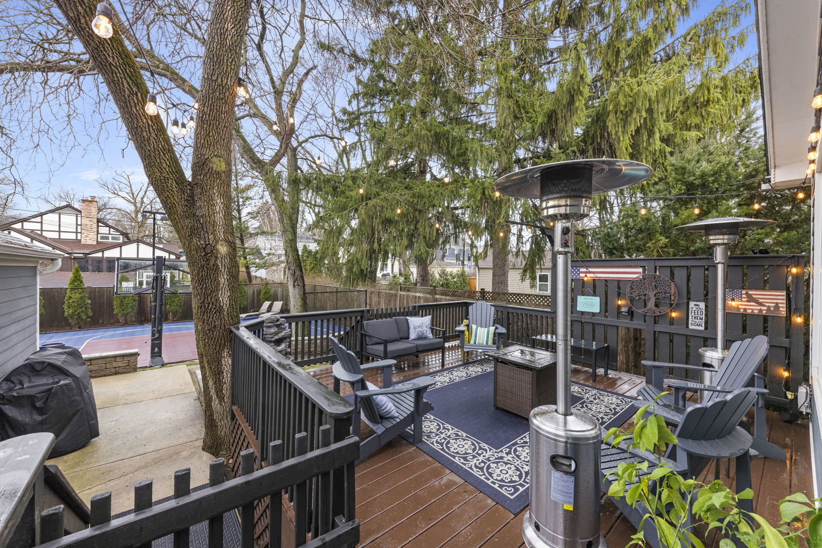 490 Carleton Avenue, Glen Ellyn, IL 60137