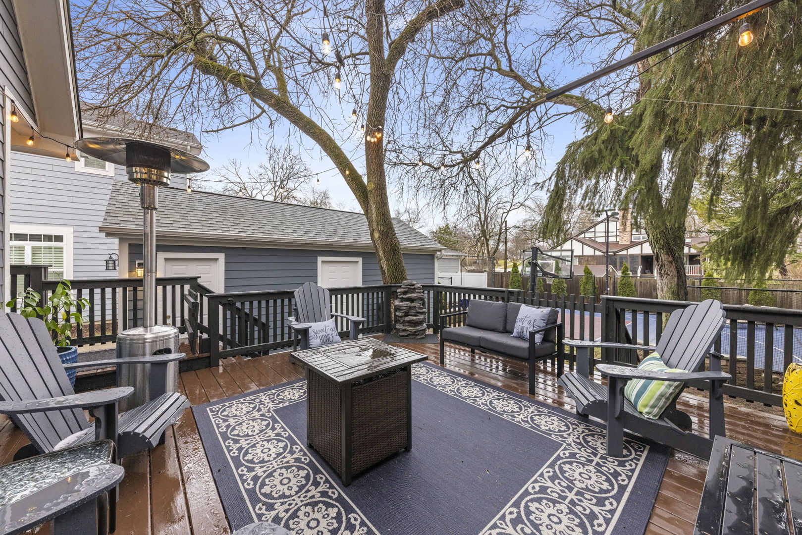 490 Carleton Avenue, Glen Ellyn, IL 60137