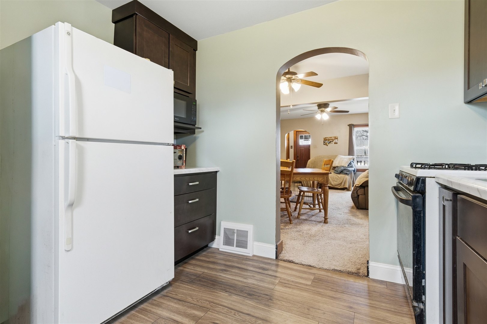 126 W Lowell Avenue, Pontiac, IL 61764