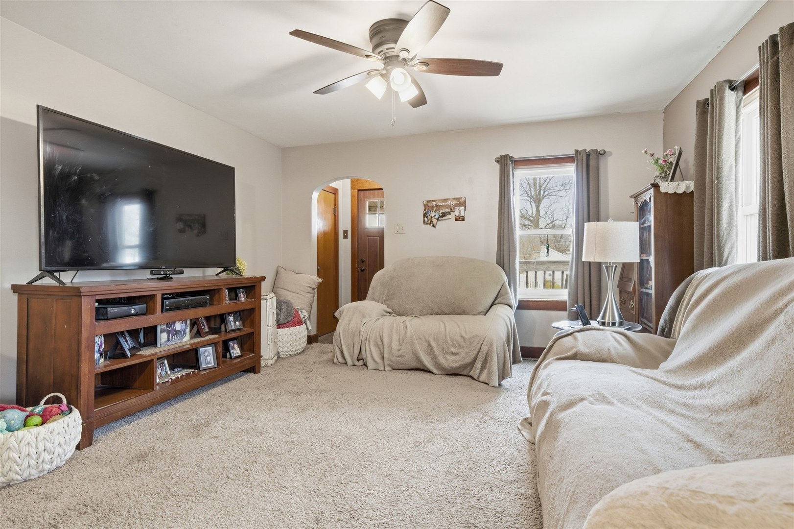 126 W Lowell Avenue, Pontiac, IL 61764