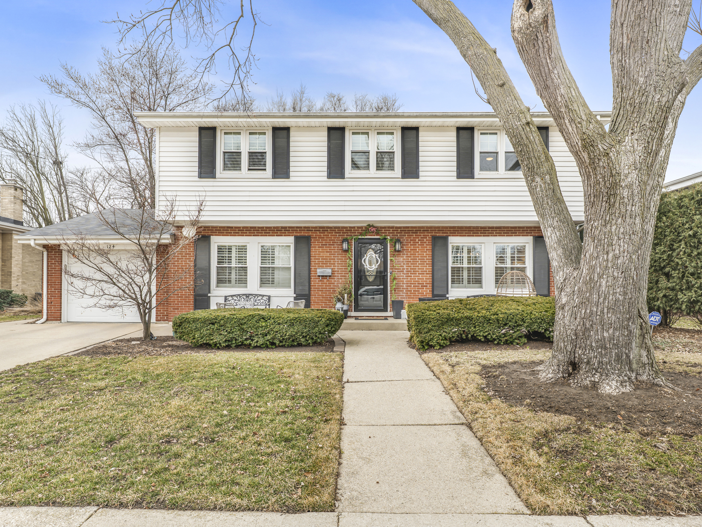 124 S Fairlane Avenue, Elmhurst, IL 60126