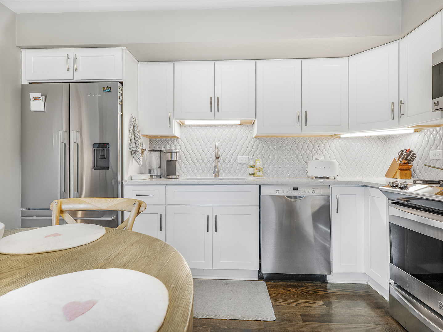 124 S Fairlane Avenue, Elmhurst, IL 60126