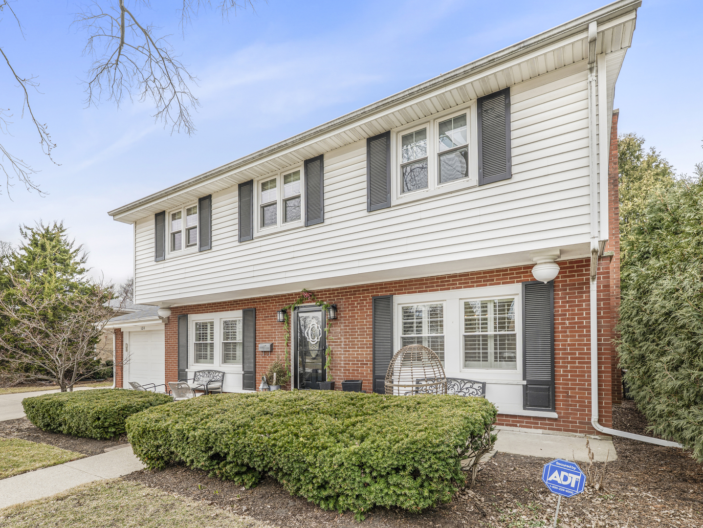 124 S Fairlane Avenue, Elmhurst, IL 60126