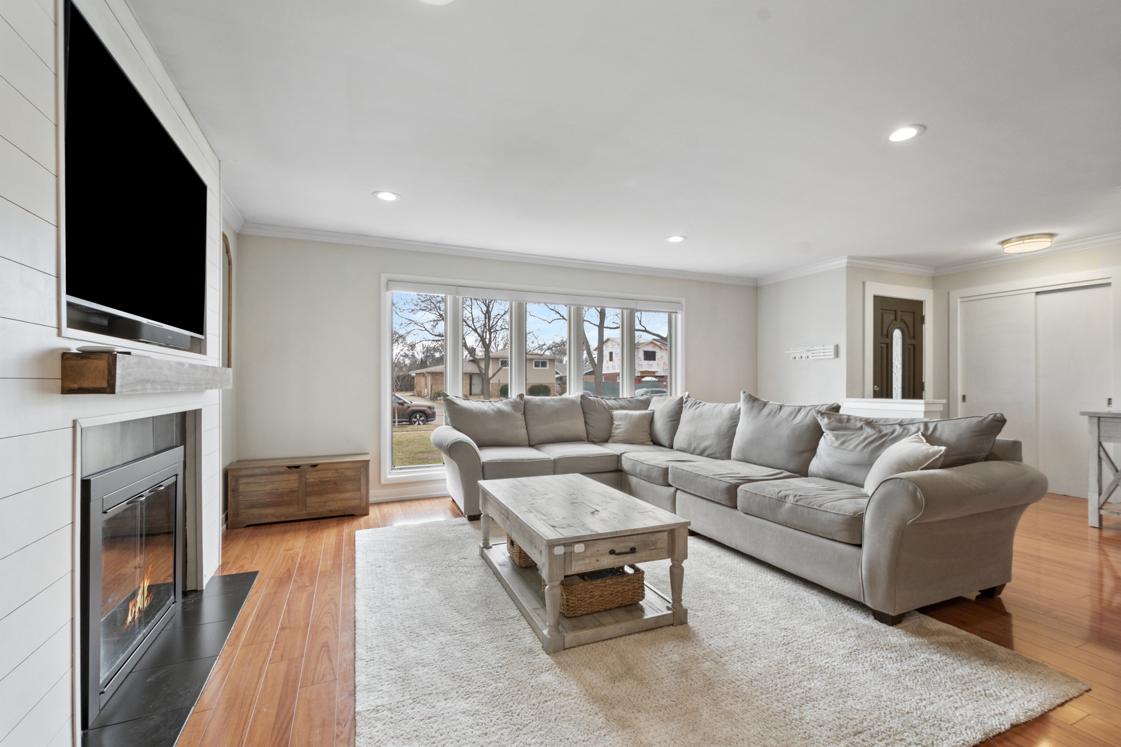 1915 GLENVIEW Avenue, Park Ridge, IL 60068