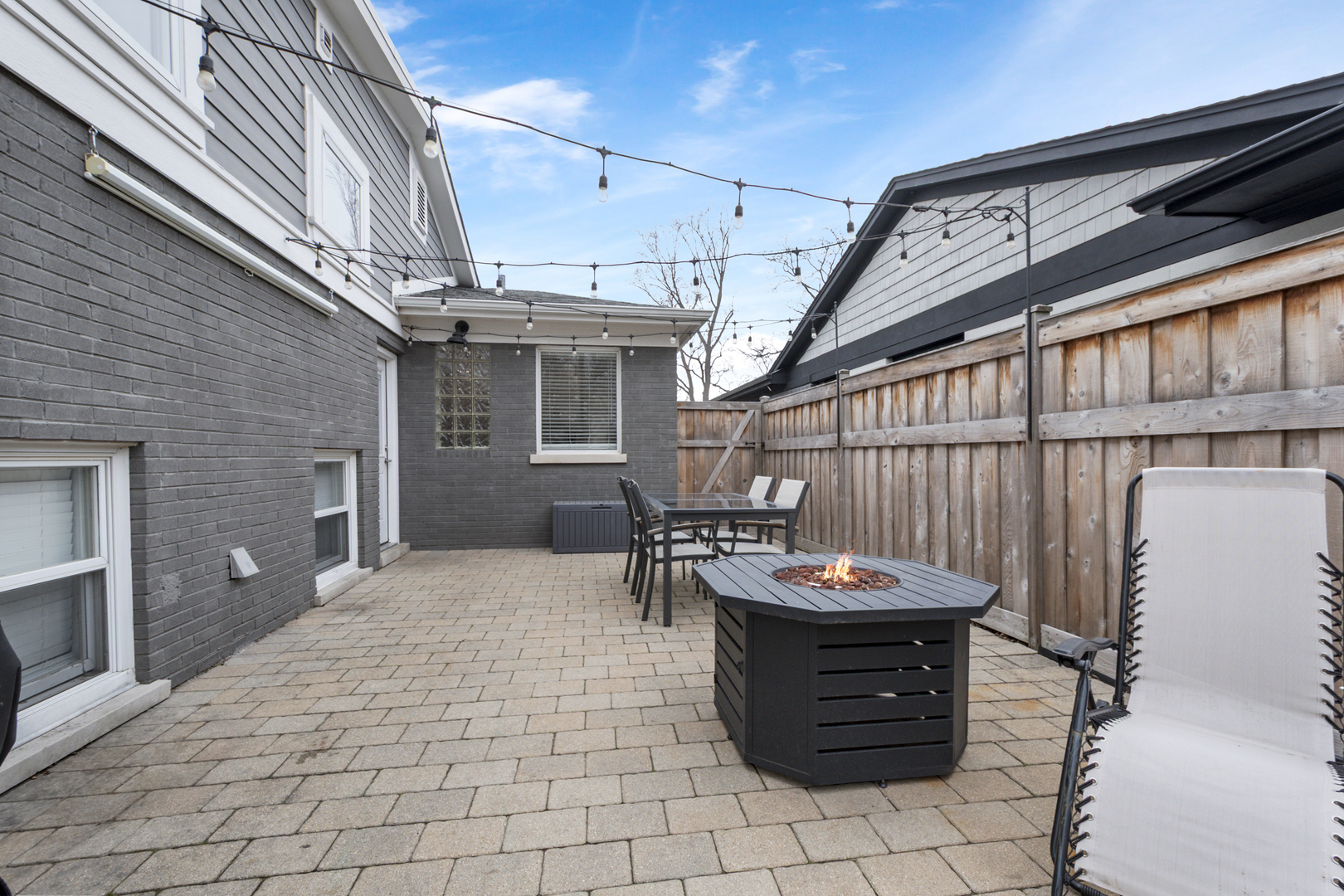 1915 GLENVIEW Avenue, Park Ridge, IL 60068