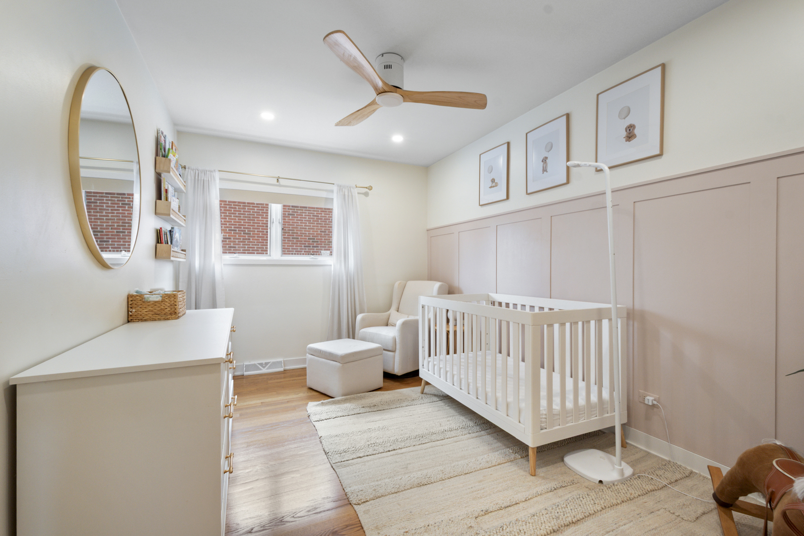 1915 GLENVIEW Avenue, Park Ridge, IL 60068