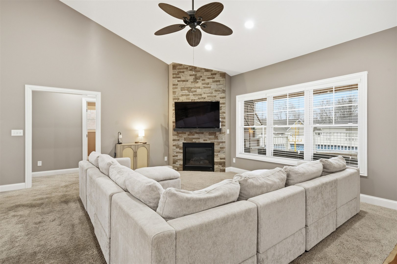 404 Victoria Drive, Washington, IL 61571