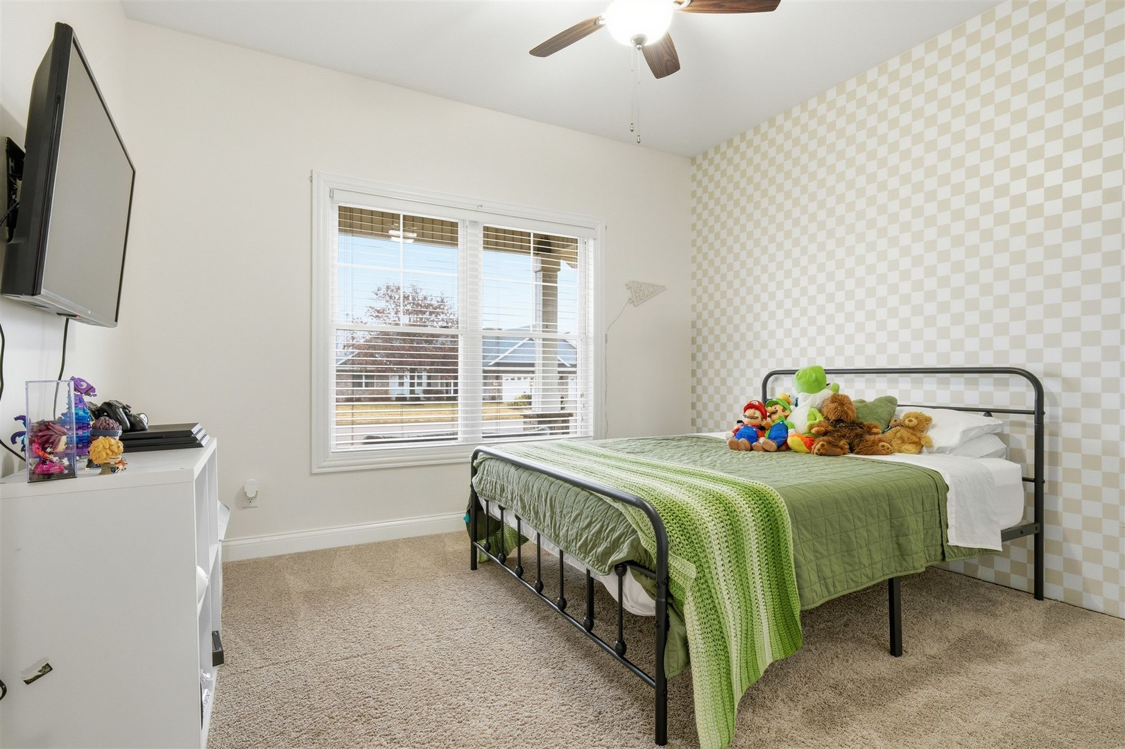 404 Victoria Drive, Washington, IL 61571