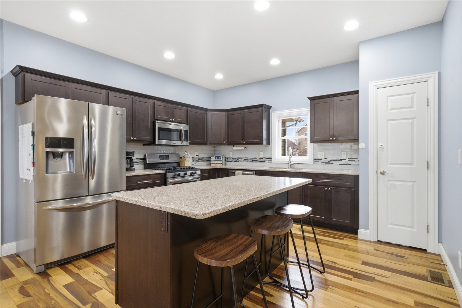 404 Victoria Drive, Washington, IL 61571