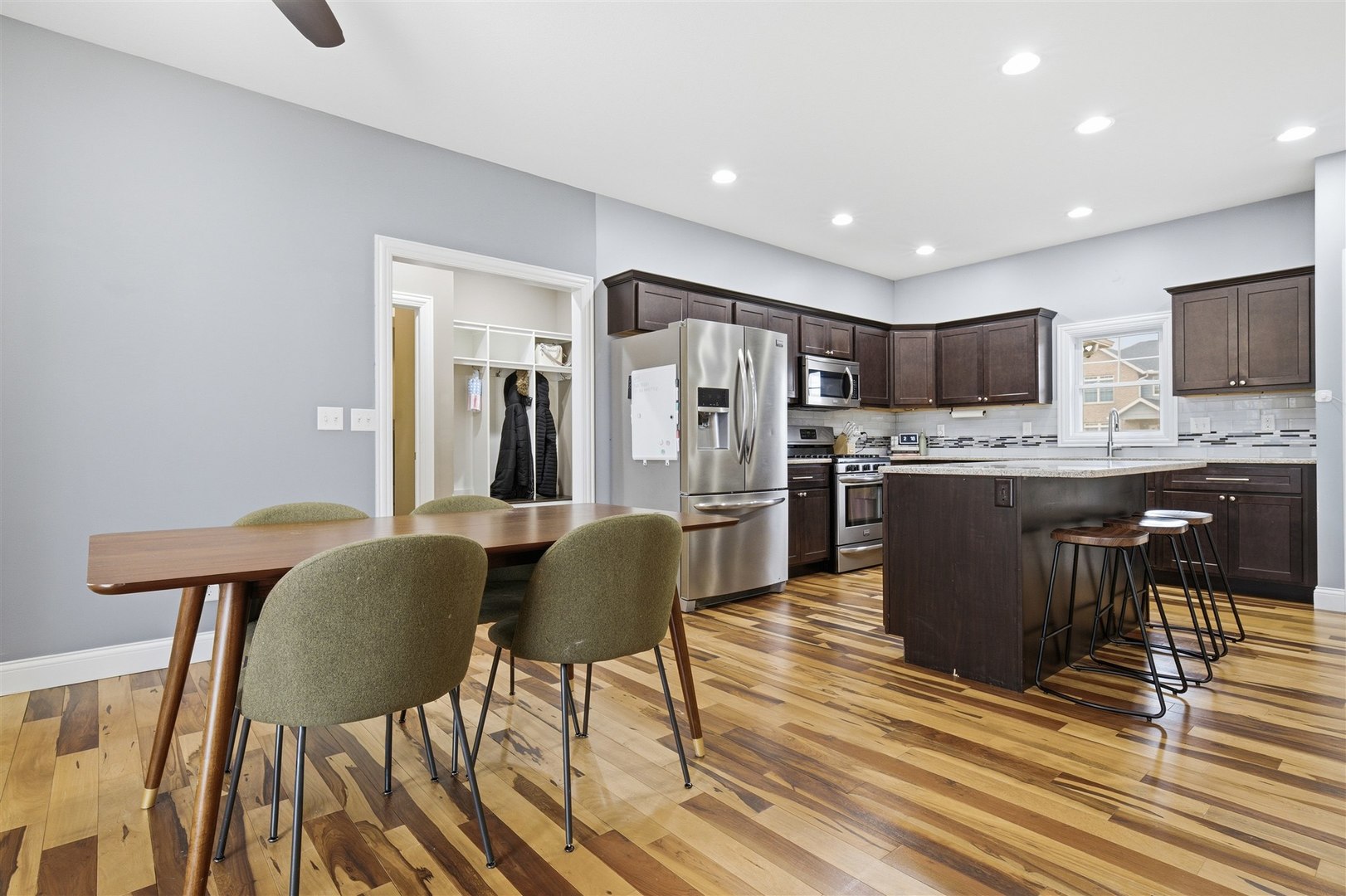 404 Victoria Drive, Washington, IL 61571