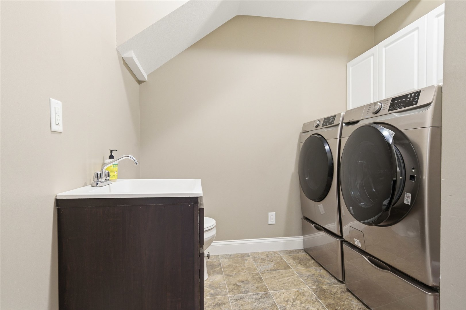 404 Victoria Drive, Washington, IL 61571