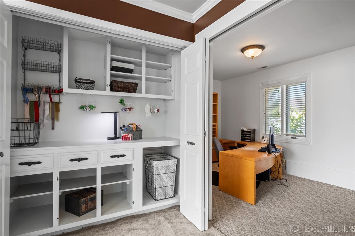 83 N Park Boulevard, Glen Ellyn, IL 60137