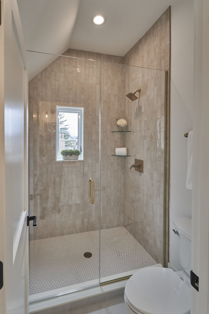 1414 S Prospect Avenue, Park Ridge, IL 60068