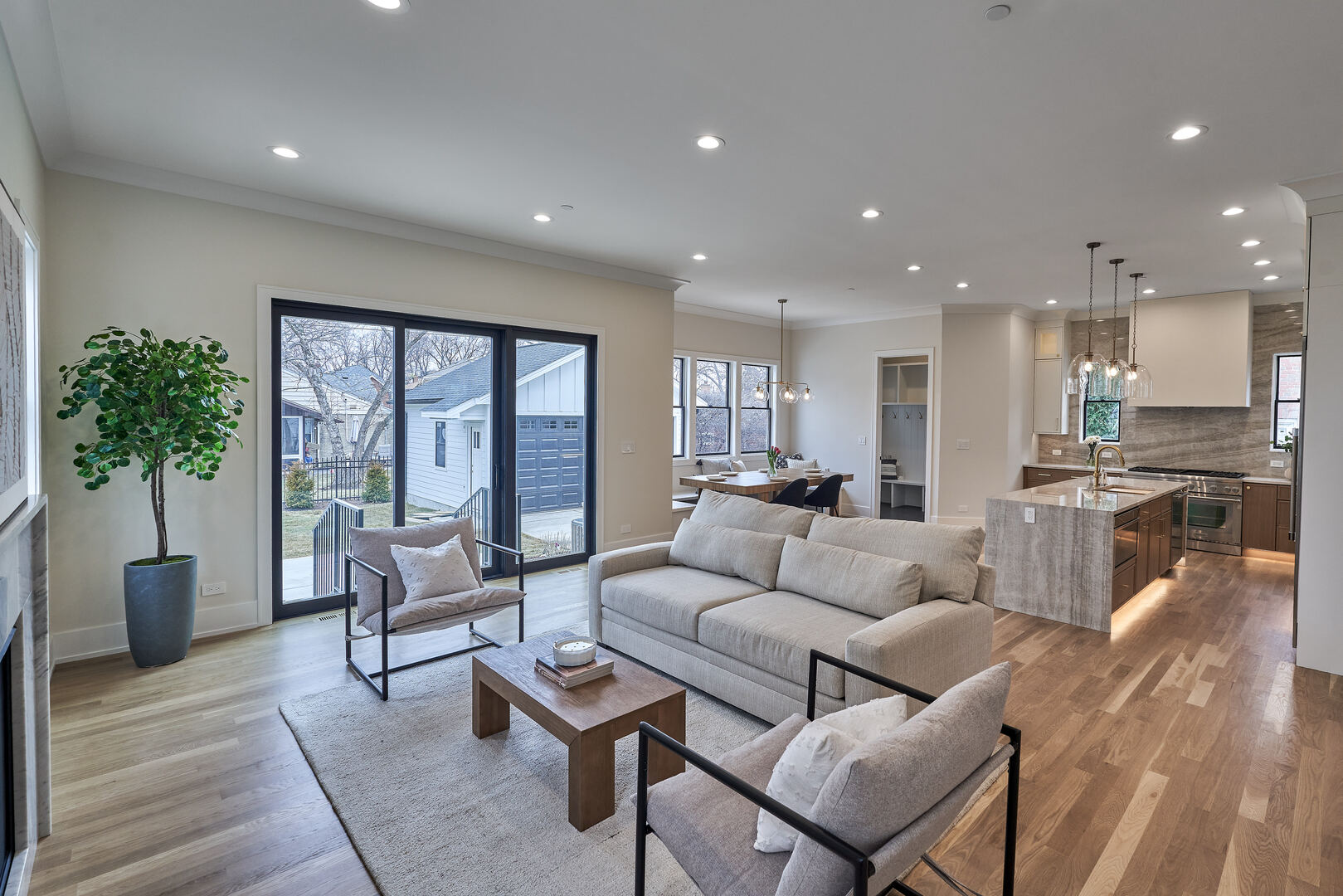 1414 S Prospect Avenue, Park Ridge, IL 60068