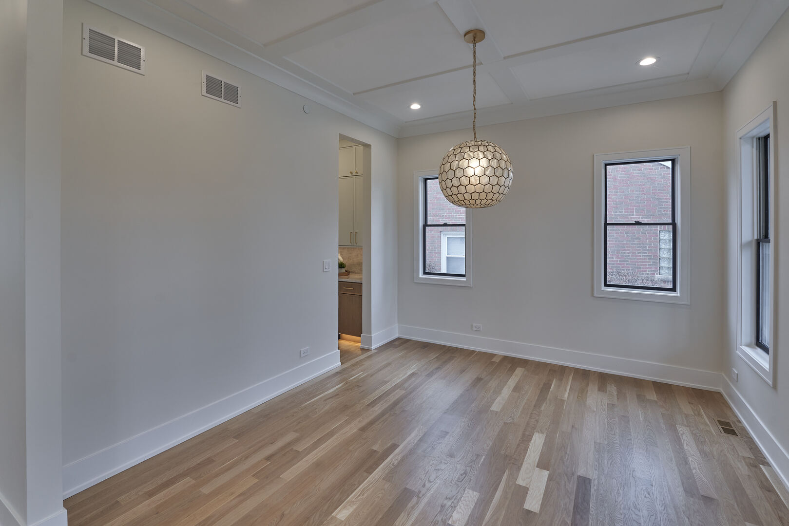 1414 S Prospect Avenue, Park Ridge, IL 60068