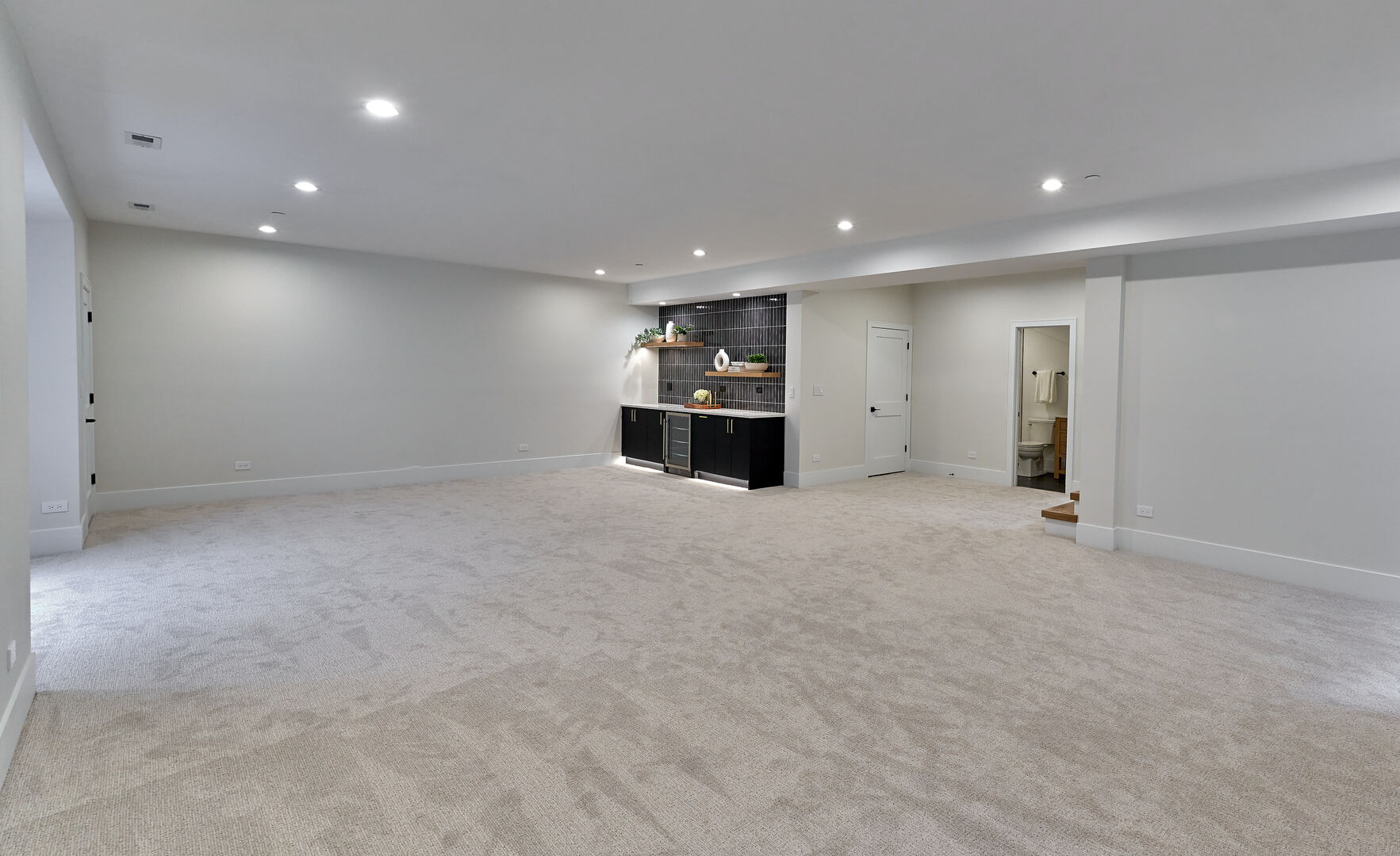 1414 S Prospect Avenue, Park Ridge, IL 60068