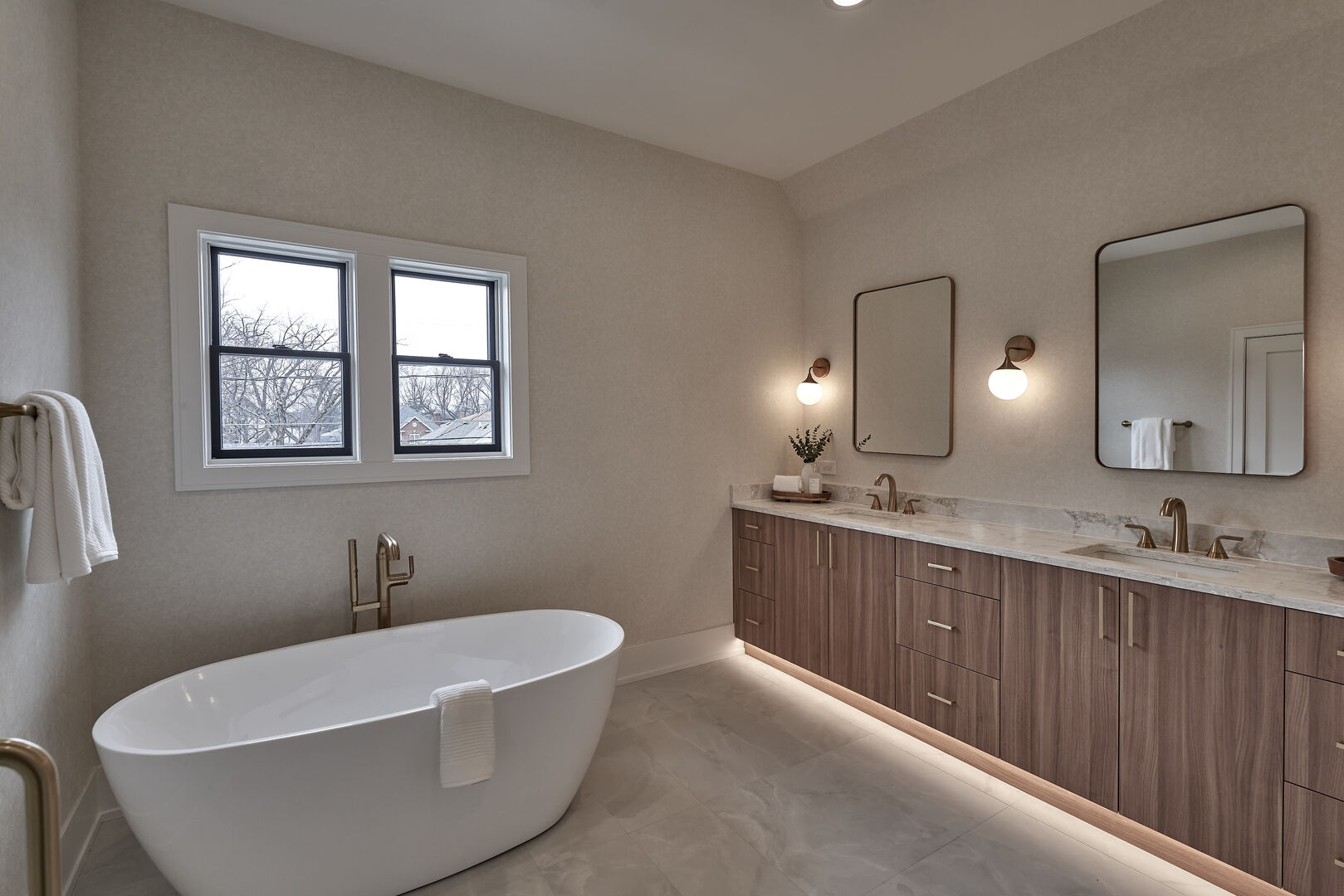 1414 S Prospect Avenue, Park Ridge, IL 60068