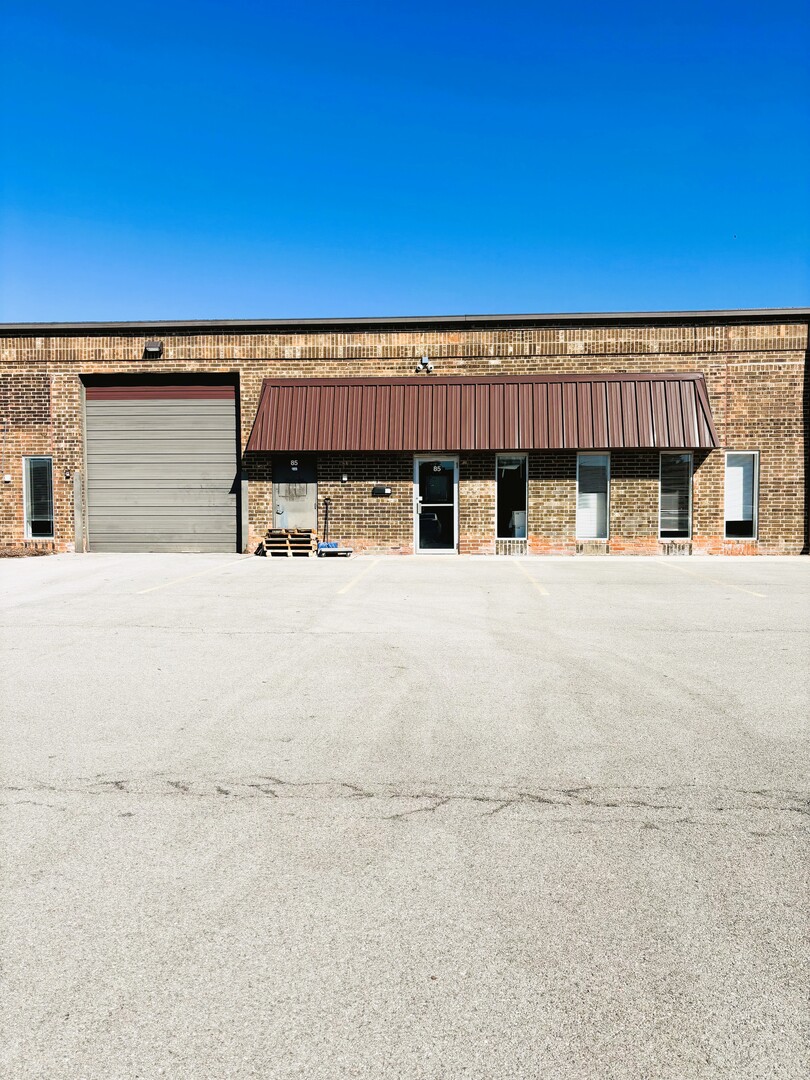 85 Eisenhower Lane, Lombard, IL 60148