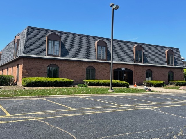 1819 Dot Street #13A, McHenry, IL 60050