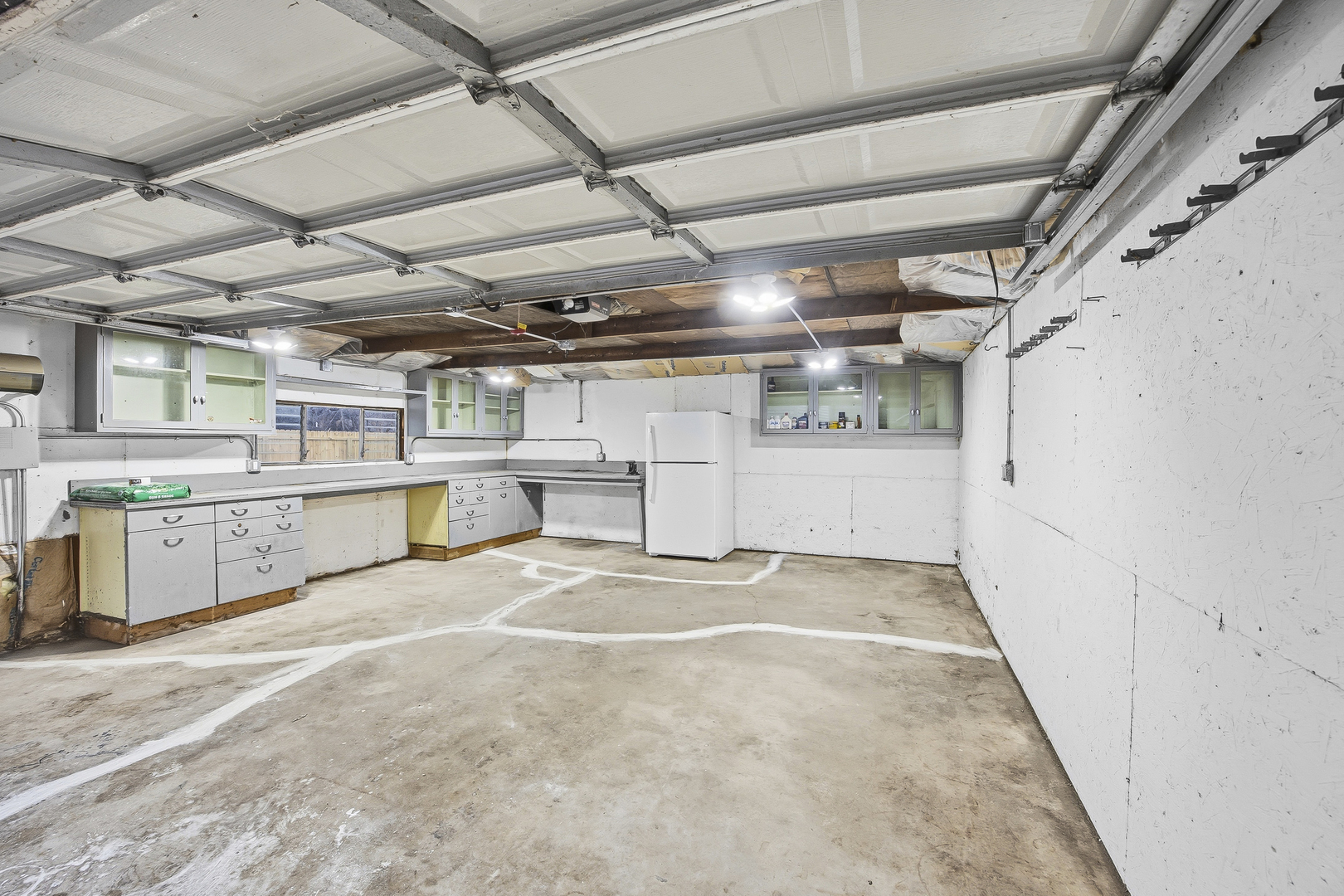 3448 Sally Drive, Steger, IL 60475