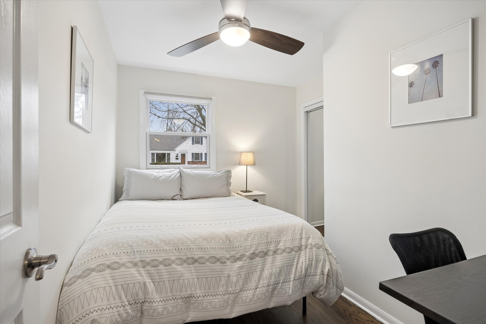 927 N Haddow Avenue, Arlington Heights, IL 60004