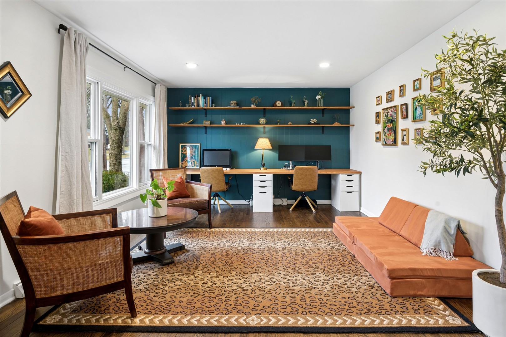 927 N Haddow Avenue, Arlington Heights, IL 60004