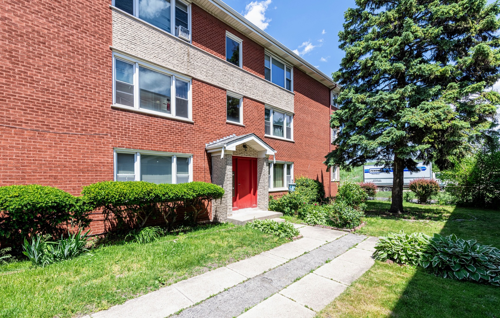 12926 Page Court, Blue Island, IL 60406