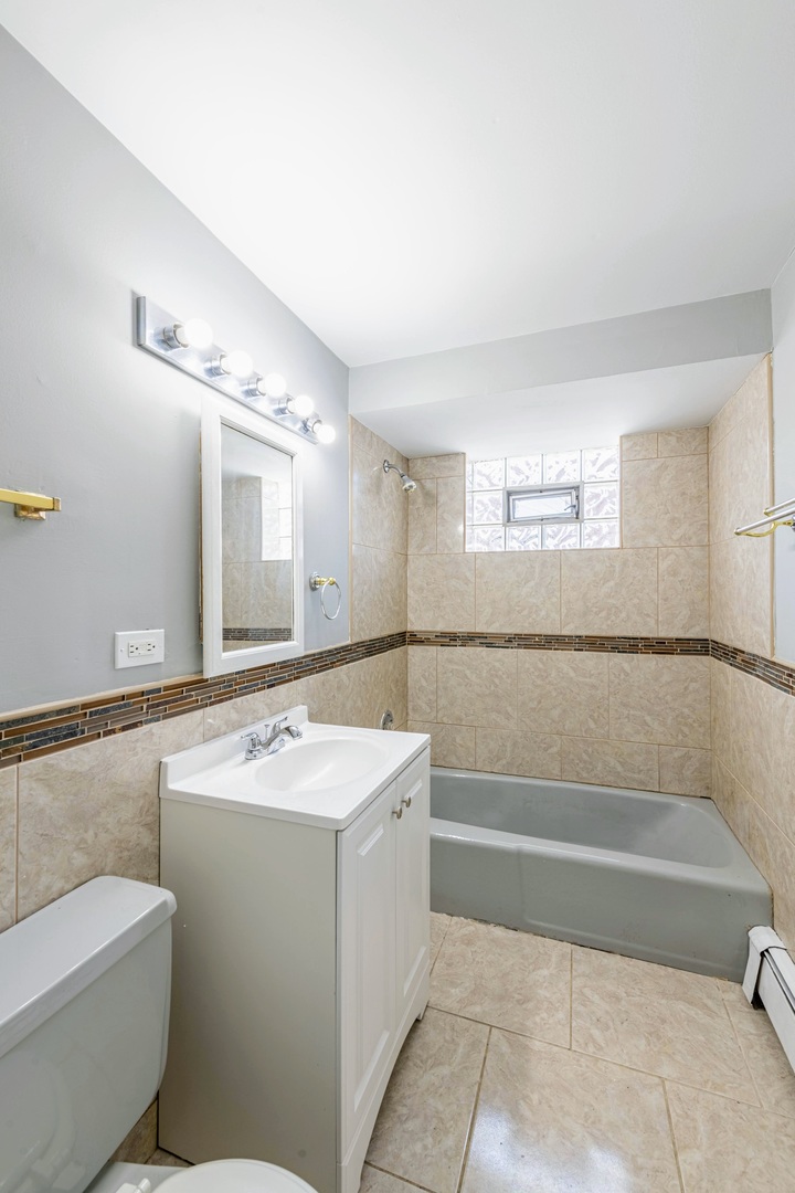 12926 Page Court, Blue Island, IL 60406