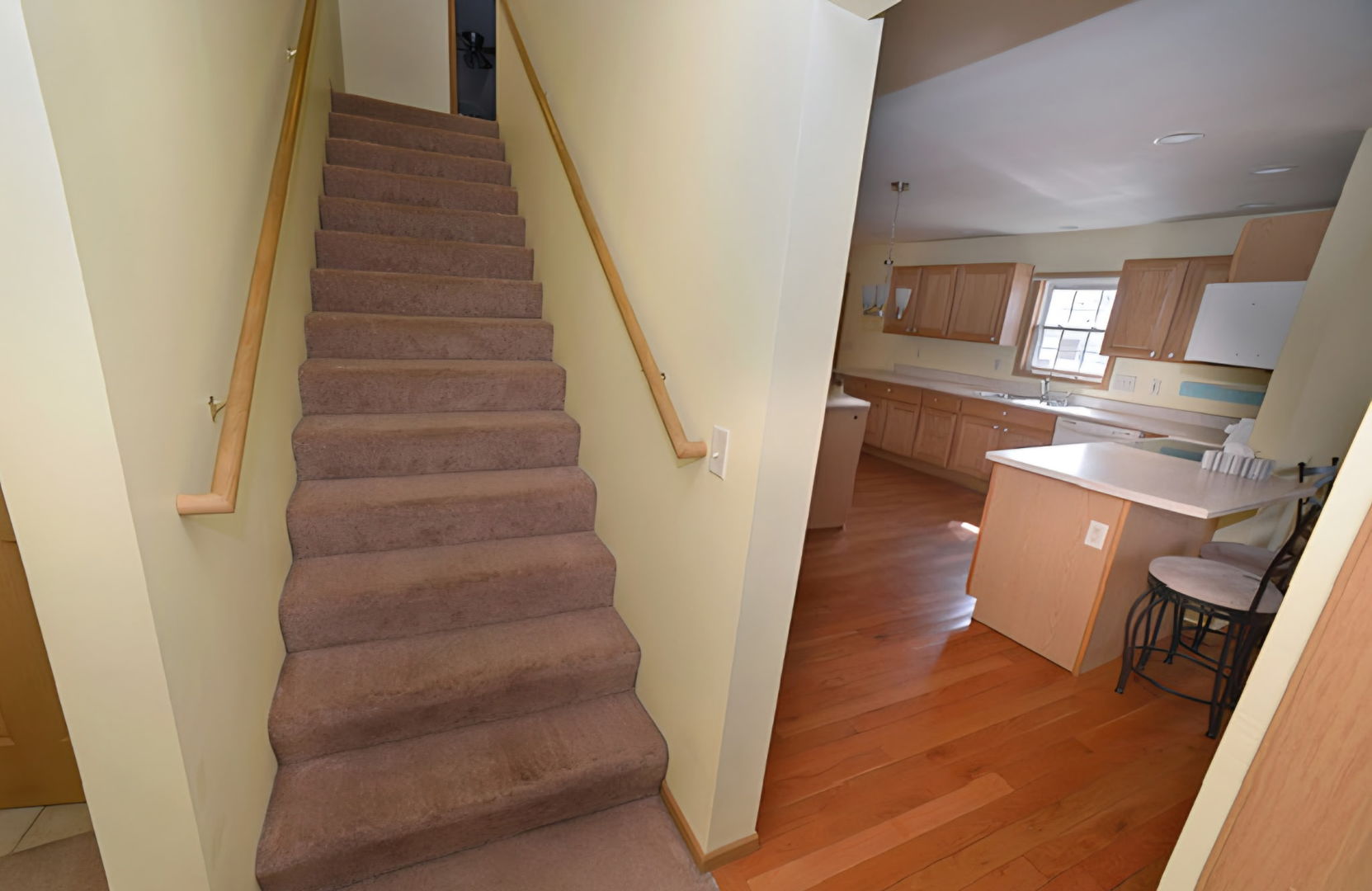 420 Adams Street, Ottawa, IL 61350