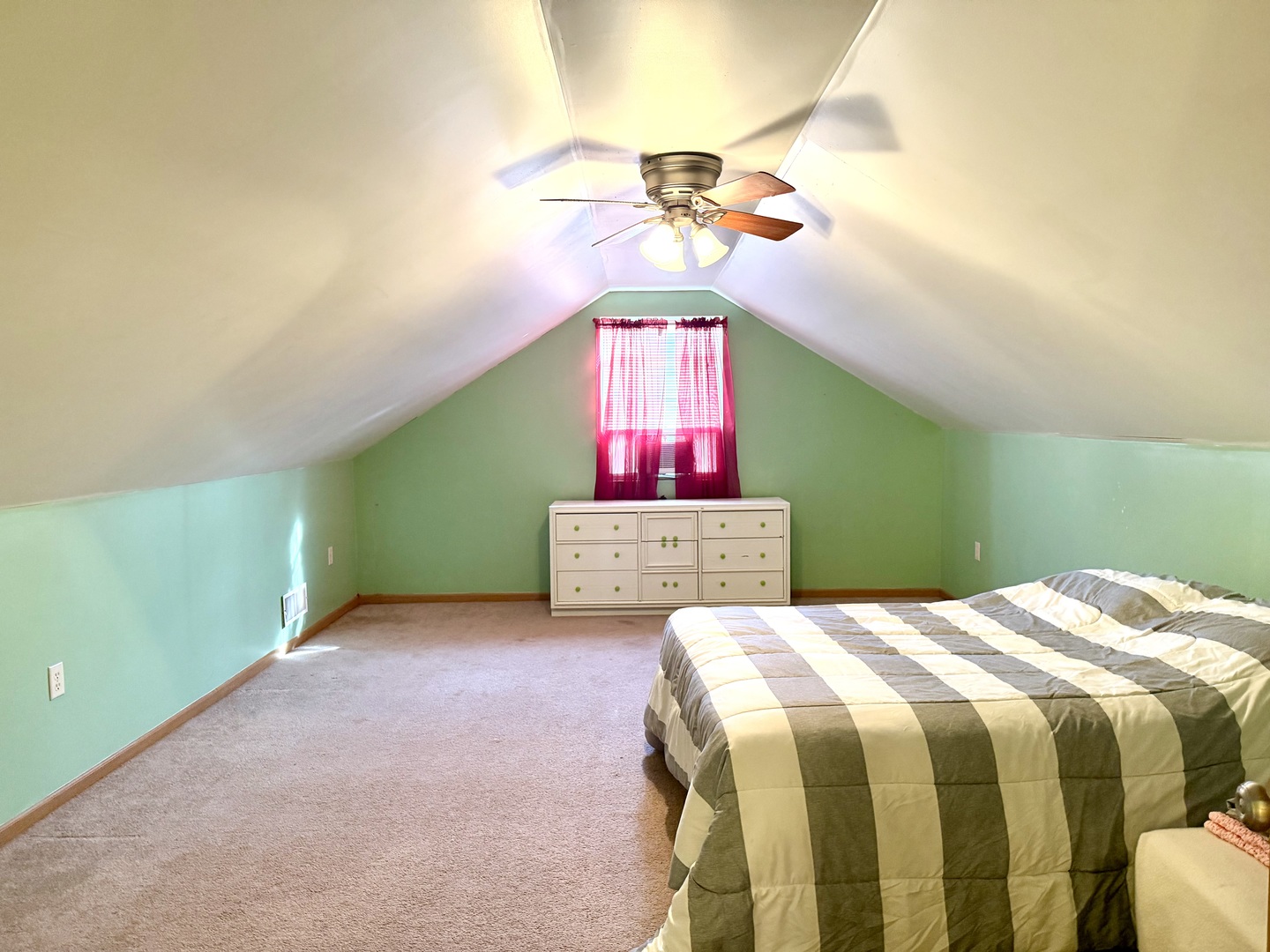 420 Adams Street, Ottawa, IL 61350