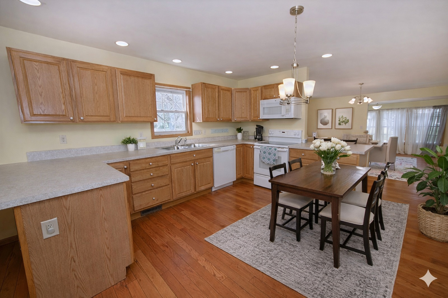 420 Adams Street, Ottawa, IL 61350