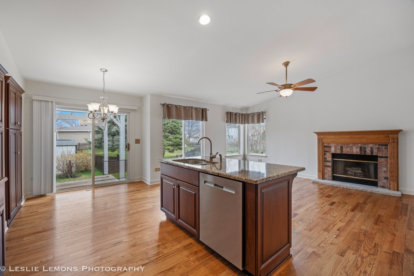 1940 Baldwin Way, Bolingbrook, IL 60490