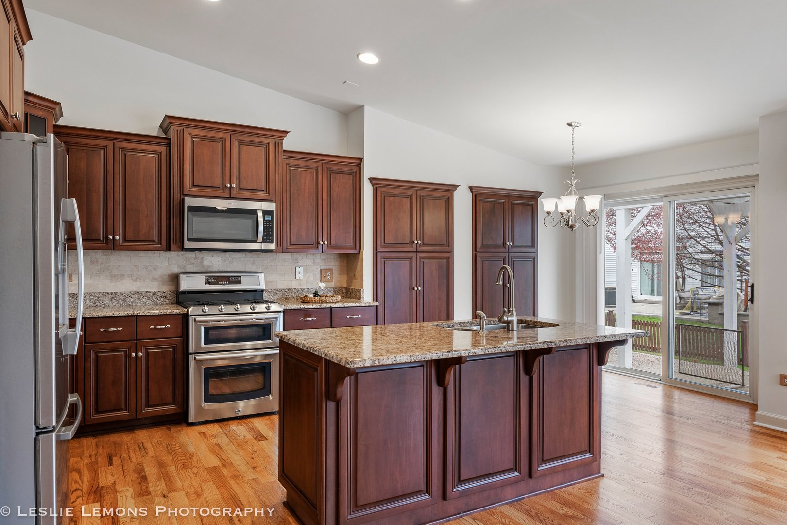 1940 Baldwin Way, Bolingbrook, IL 60490