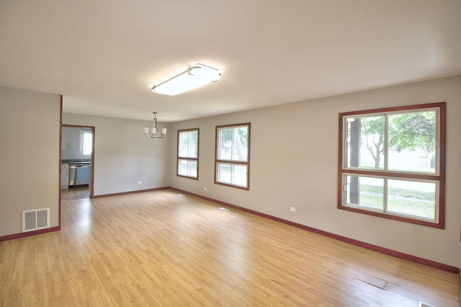 1741 Tufts Court, Naperville, IL 60565