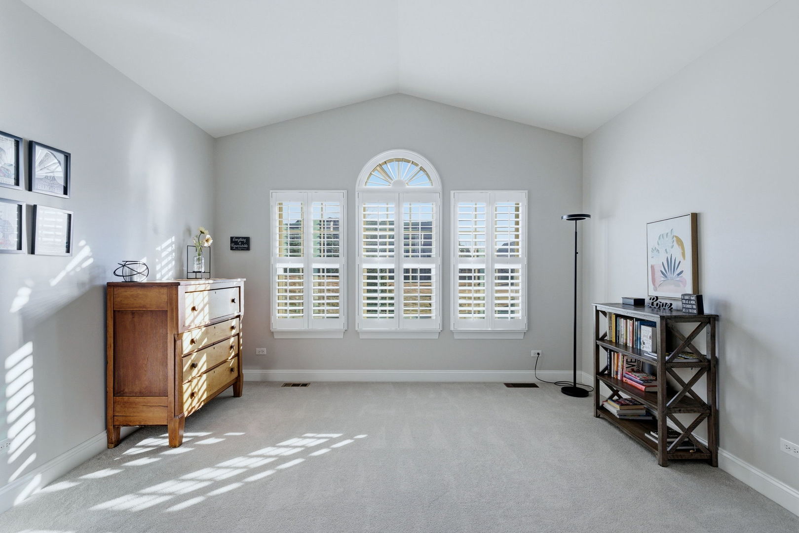 3813 Ridge Pointe Drive, Geneva, IL 60134