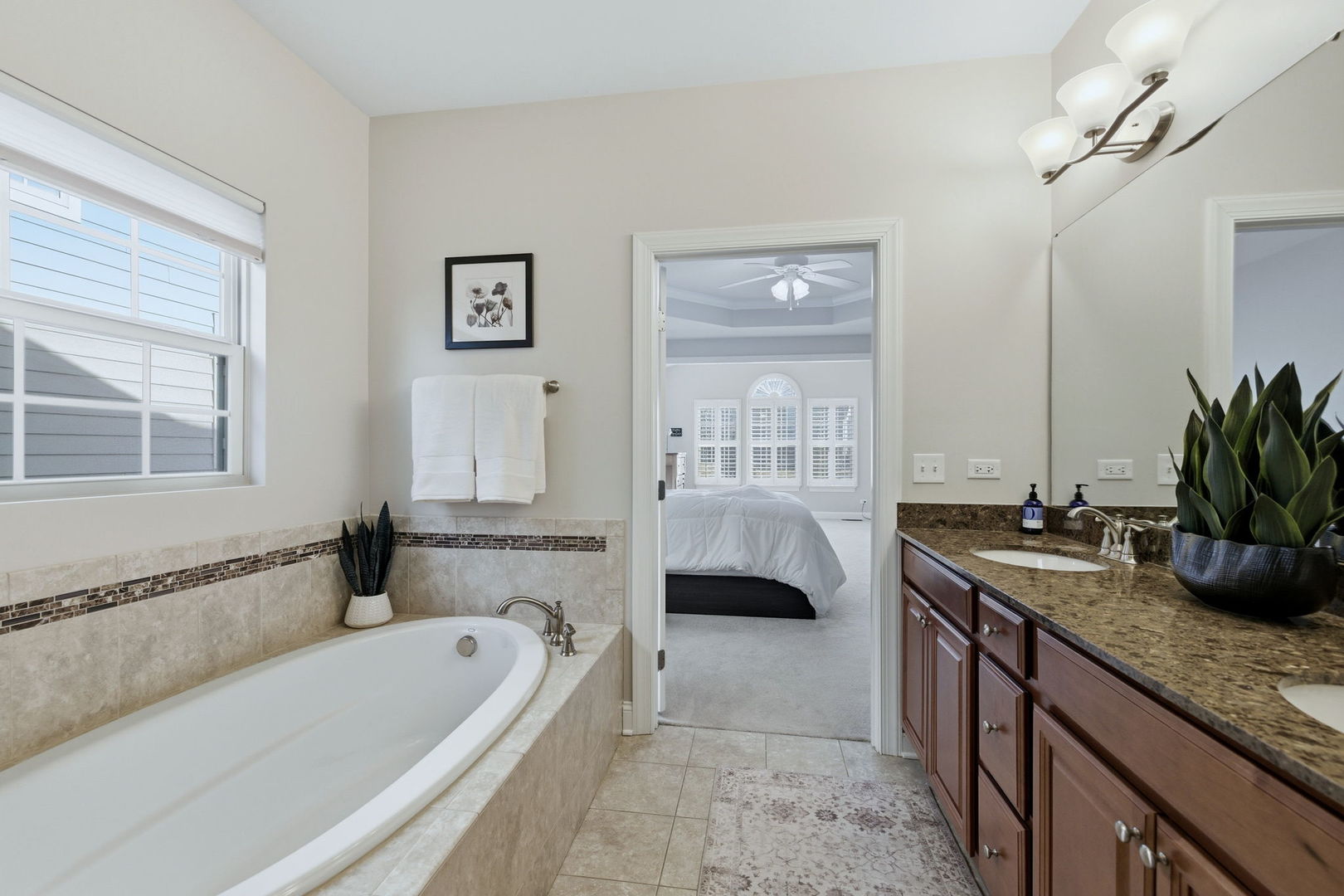 3813 Ridge Pointe Drive, Geneva, IL 60134