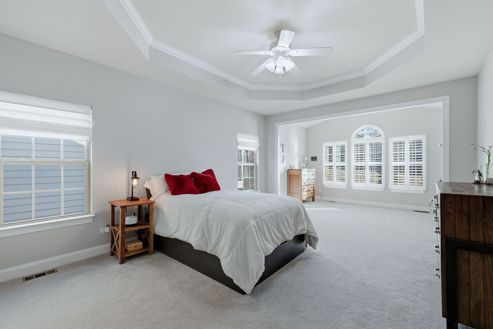 3813 Ridge Pointe Drive, Geneva, IL 60134