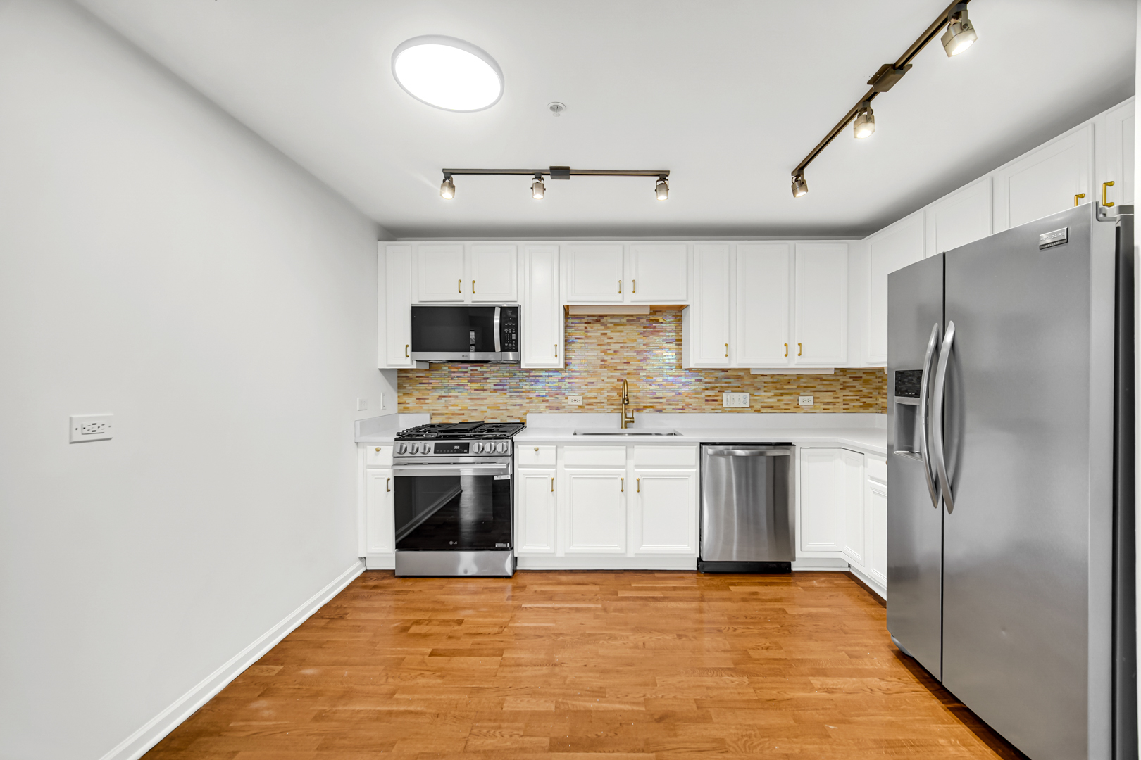 8000 Kilpatrick Avenue #3F, Skokie, IL 60076