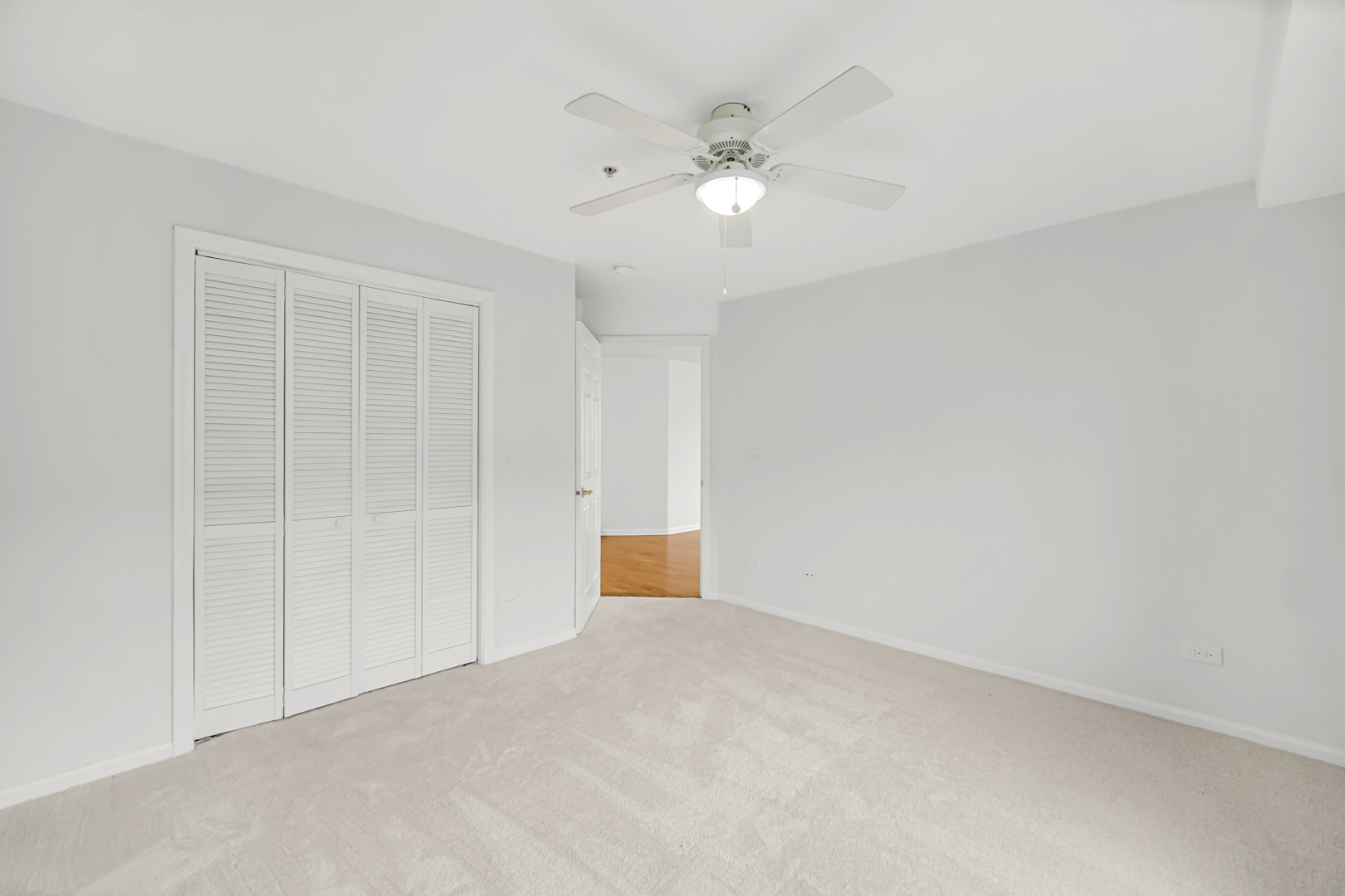 8000 Kilpatrick Avenue #3F, Skokie, IL 60076