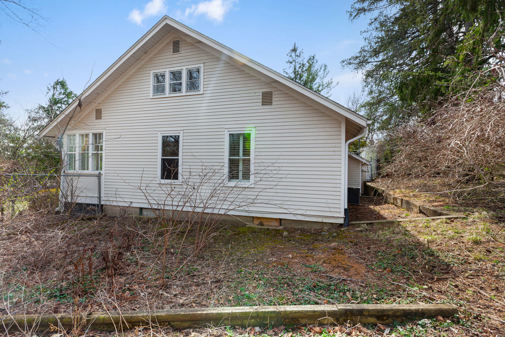 23780 N Hess Drive, Cary, IL 60013