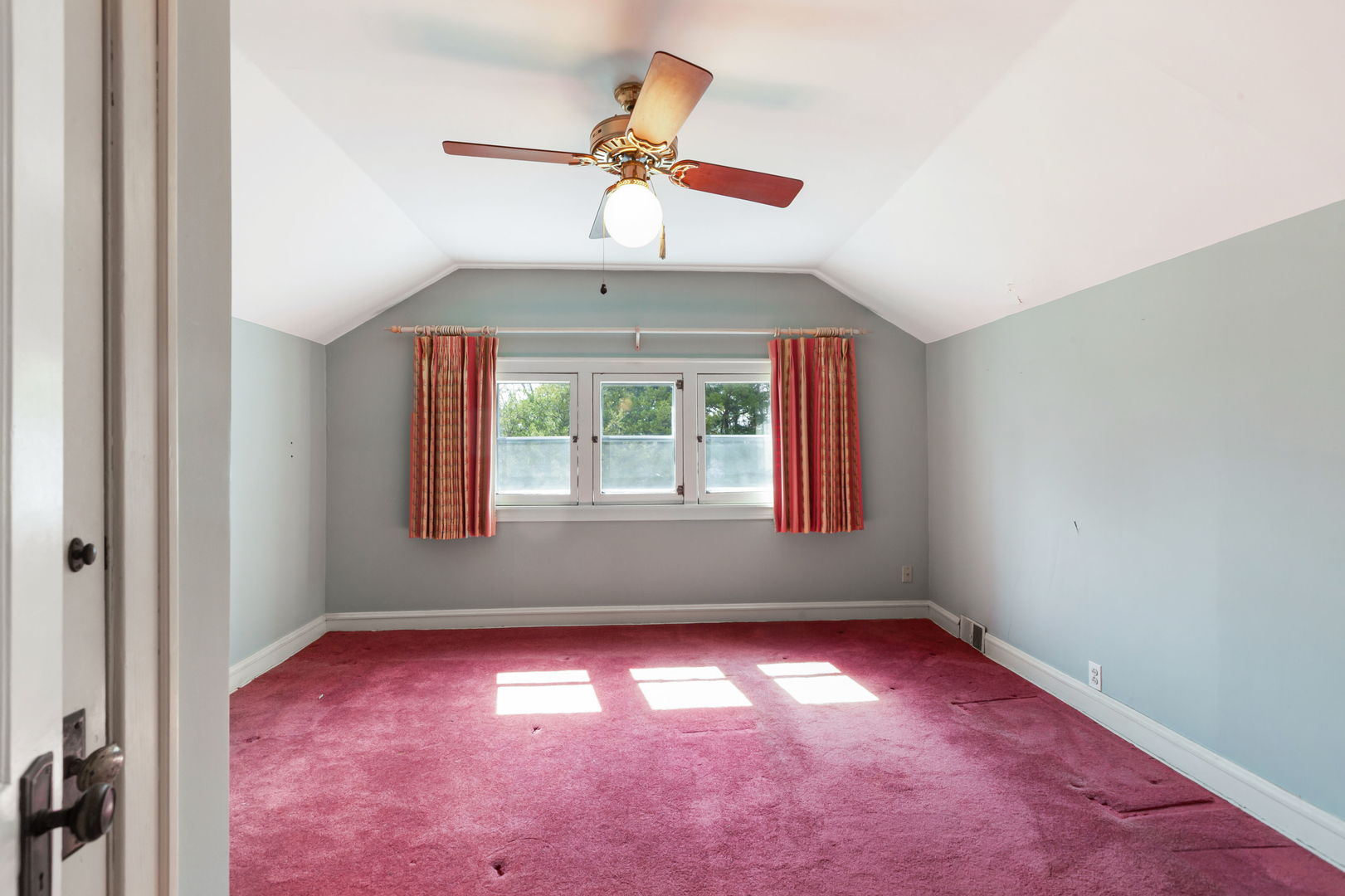 23780 N Hess Drive, Cary, IL 60013